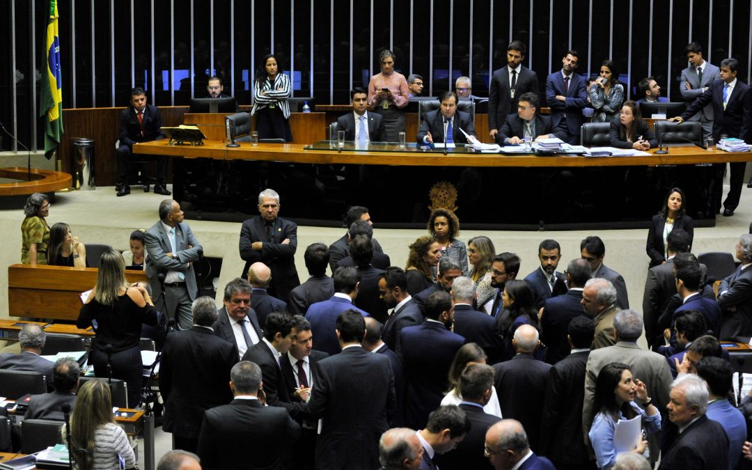 AMAZÔNIA: Comissão da Câmara conclui votação de projeto sobre uso de agrotóxicos