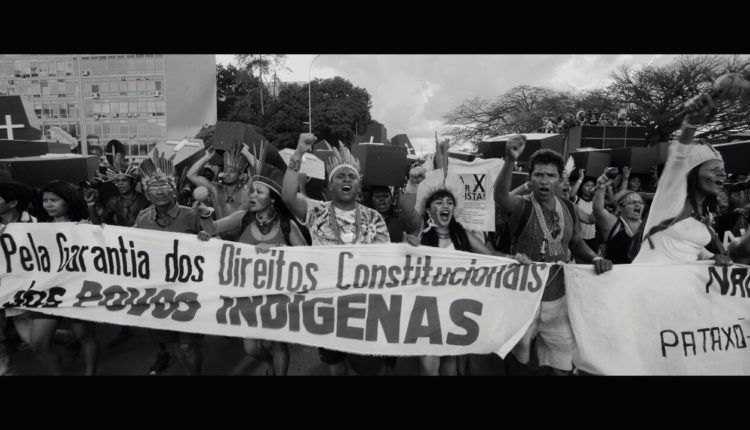 ONU: Documentário mostra que é proibida a entrada do povo (indígena) no Congresso
