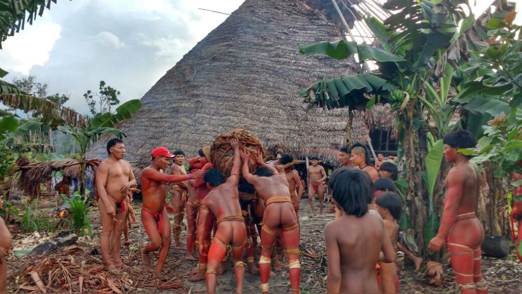 AMAZÔNIA REAL: Pastor Ricardo Dias, nomeado pela Funai, já fundou comunidade para converter indígenas na Amazônia