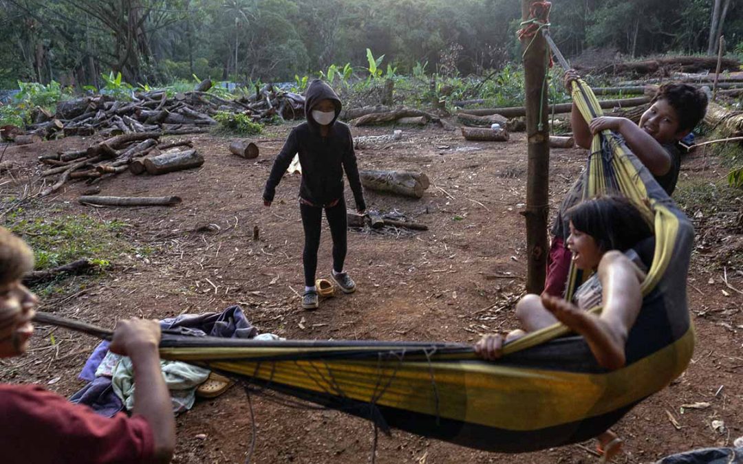 RBA: Estado brasileiro se omite de proteger indígenas da covid-19