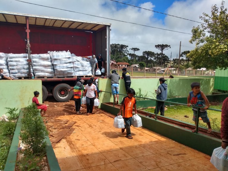 FUNAI: Funai vai distribuir 5 mil cestas de alimentos a famílias indígenas do Paraná