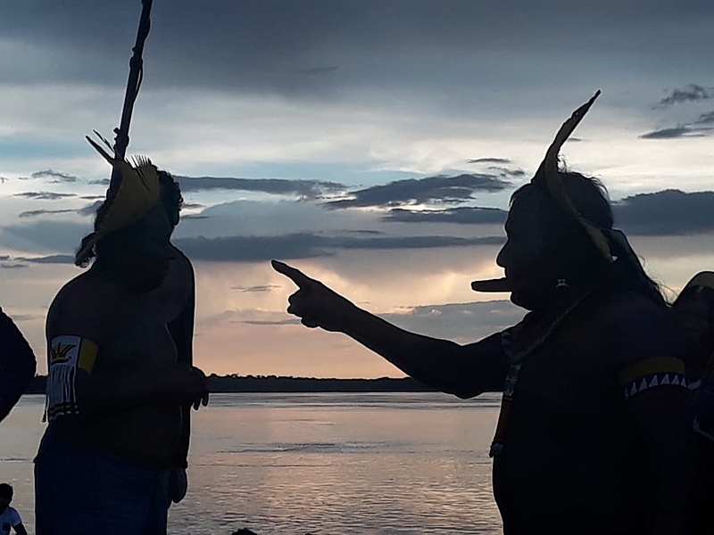 BRASIL DE FATO: Informações sobre covid-19 chegam às aldeias nas línguas indígenas via Whatsapp