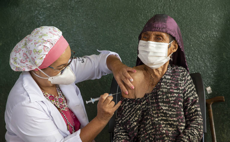 FOLHA DE SÃO PAULO: Vacinação de indígenas pelo Ministério da Saúde empaca no Mato Grosso do Sul e gera preocupação