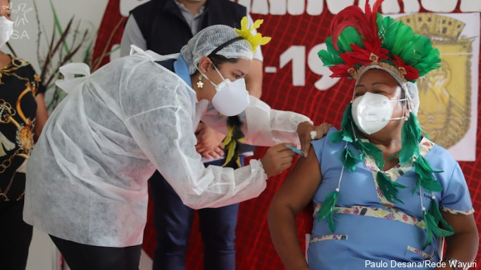 ISA: Em meio ao aumento acelerado da pandemia, São Gabriel da Cachoeira (AM) vacina seus primeiros cidadãos