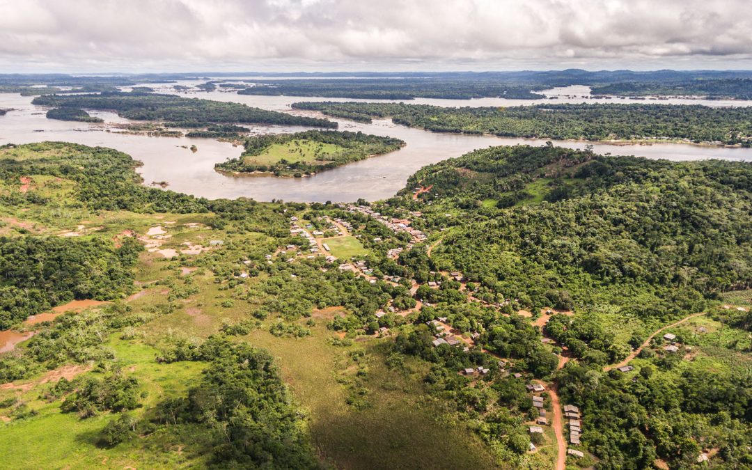 AMAZÔNIA REAL: Indígenas Juruna vivem em risco por megaempreendimentos na Amazônia