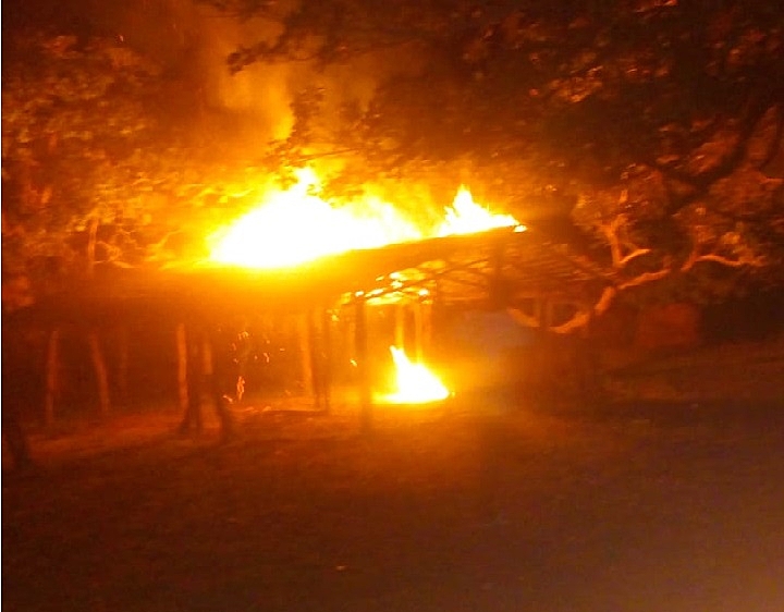 BRASIL DE FATO: Terra indígena Tremembé, no Ceará, tem barreira sanitária contra covid-19 incendiada