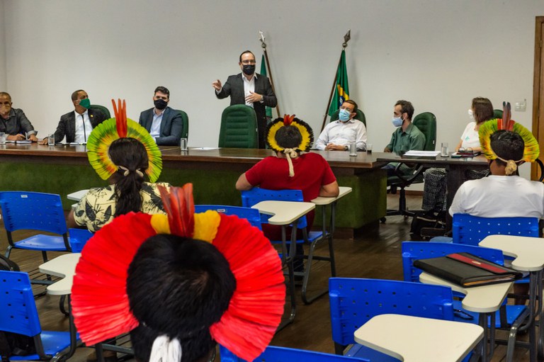 FUNAI: Desenvolvimento sustentável é tema de reunião entre presidente da Funai e indígenas Kayapó