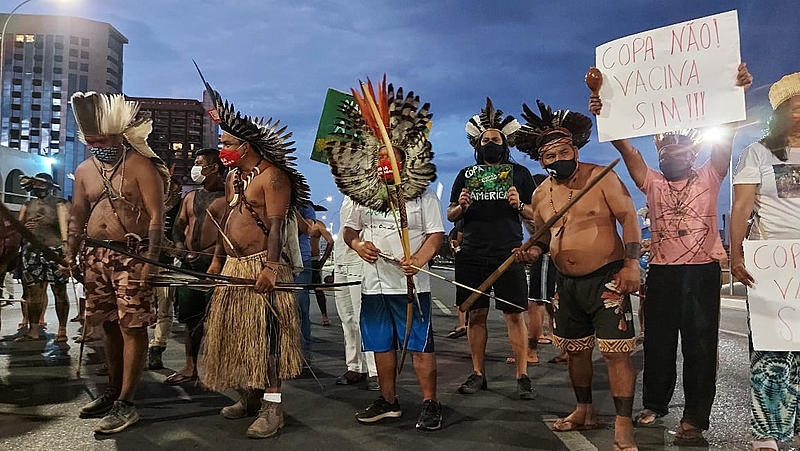 BRASIL DE FATO: Vacinados, indígenas seguem atos em Brasília contra ameaças à demarcação de terras