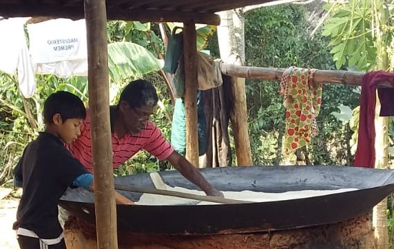 FUNAI: Funai incentiva produção de farinha de mandioca em aldeias de Minas Gerais e Espírito Santo