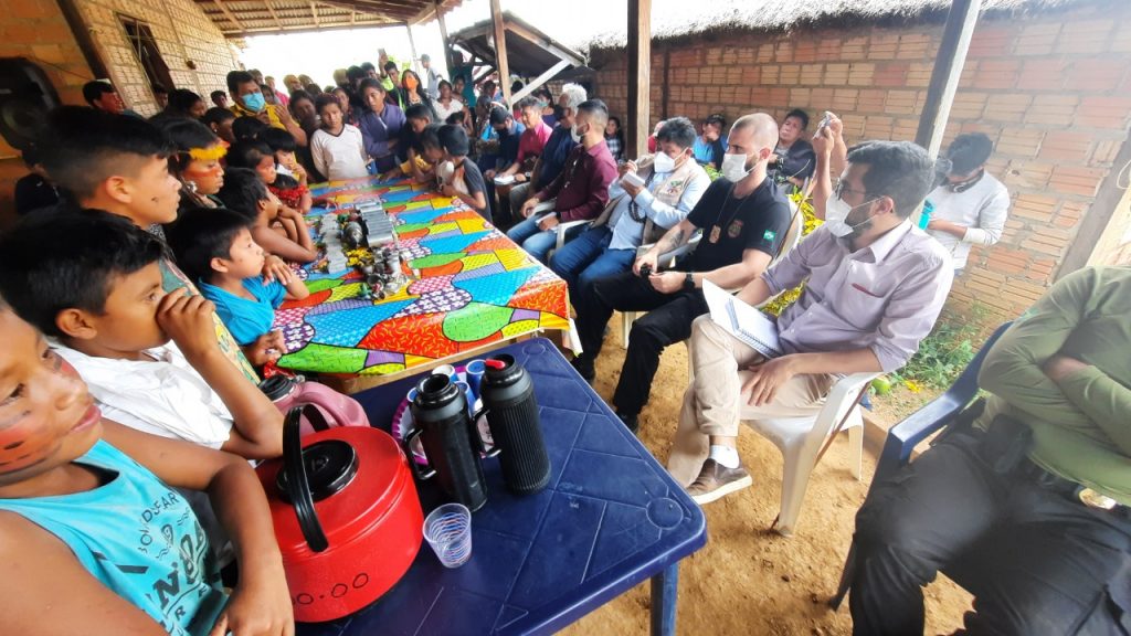 AMAZÔNIA NOTÍCIA E INFORMAÇÃO: Em reunião com MPF, PF e Funai, lideranças da Raposa Serra do Sol denunciam violência policial na comunidade indígena Tabatinga