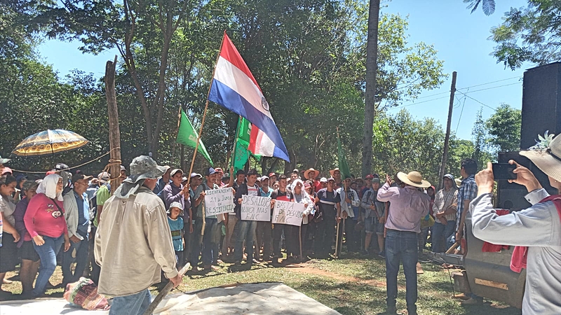 BRASIL DE FATO: No Paraguai, povos indígenas são despejados e denunciam que terras servirão ao agronegócio
