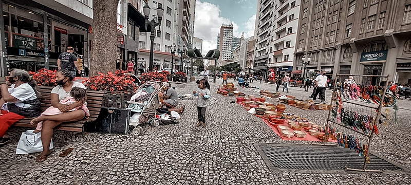 BRASIL DE FATO: Curitiba: após pressão, Prefeitura disponibiliza imóvel temporário para indígenas