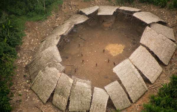 AMAZÔNIA NOTÍCIA E INFORMAÇÃO: MINERAÇÃO NA AMAZÔNIA AMEAÇA DEZENAS DE GRUPOS INDÍGENAS NÃO CONTATADOS
