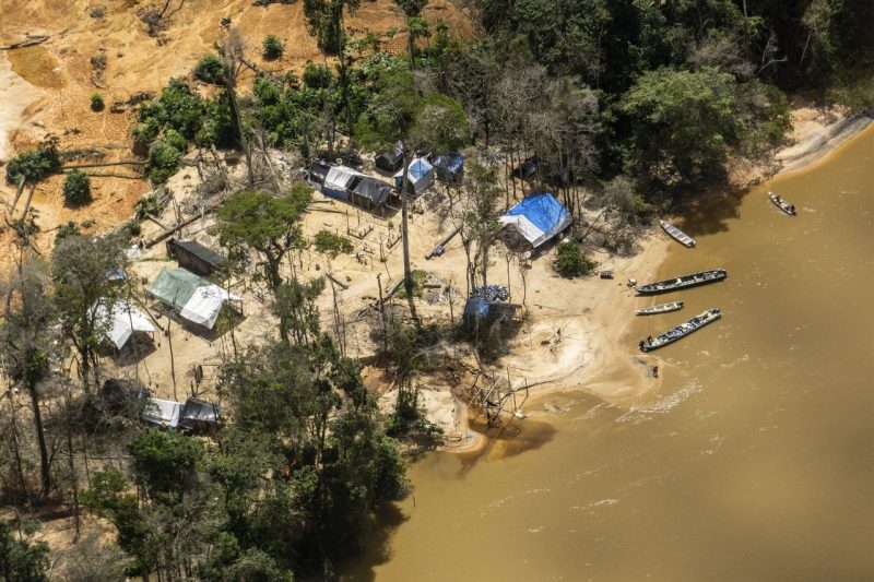 CIMI: Terras indígenas continuam no alvo das gigantes da mineração, aponta relatório