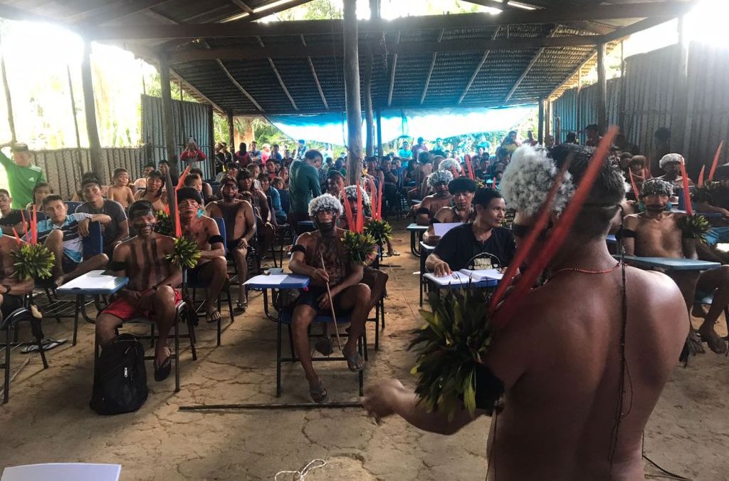 FOIRN: FOIRN PARTICIPA DA REUNIÃO DO CONSELHO DA KURIKAMA NO RIO MARAUIÁ