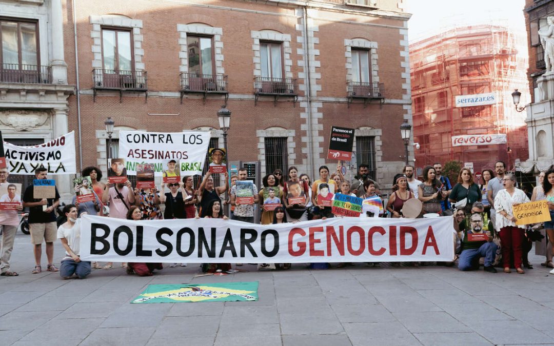 SURVIVAL: Presidente da FUNAI é recebido sob protestos em Madri