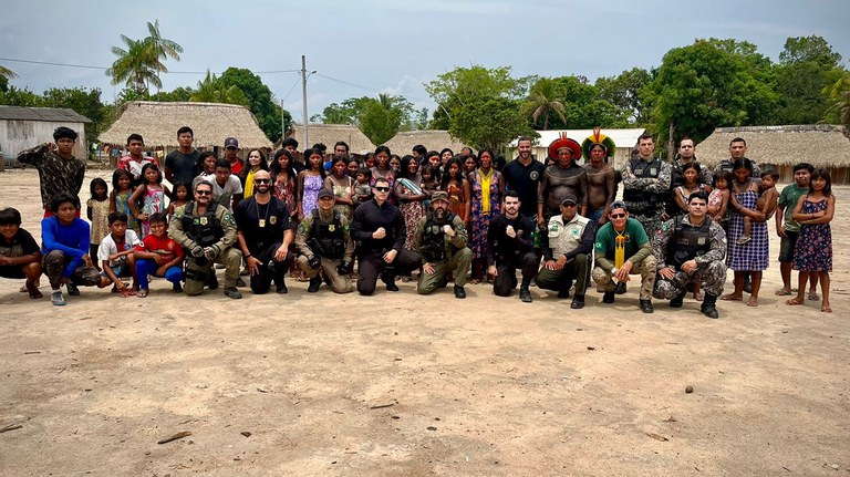 MJSP: Integrantes da Operação Guardiões do Bioma visitam Terra Indígena Baú