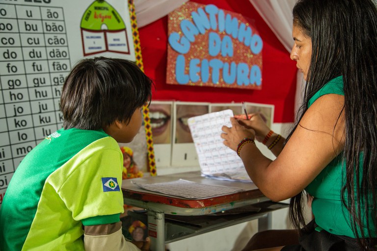 FUNAI: No Dia do Professor, indígenas destacam a importância do ensino nas aldeias