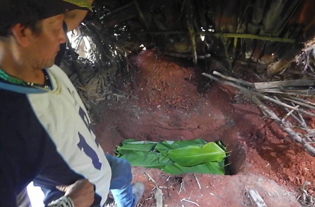 FOLHA DE SÃO PAULO: Após presidente da Funai barrar sepultamento, ‘índio do buraco’ é enterrado