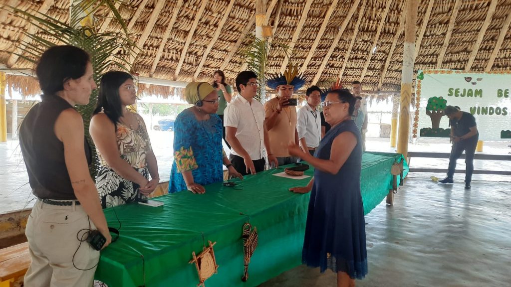 CIR: Em visita histórica, lideranças indígenas da comunidade Pium recebem a assessora Especial da ONU