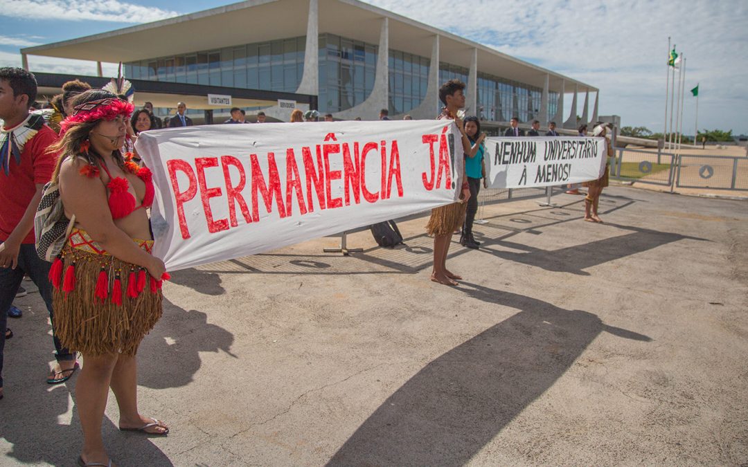 CIMI: Em Brasília, indígenas cobram Ministério da Educação pela paralisação da Bolsa Permanência