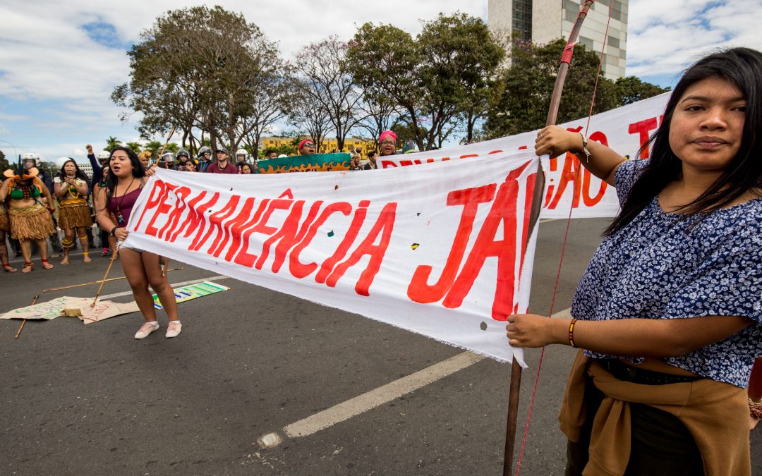 CIMI – Conselho Indigenista Missionário: Estudantes indígenas e quilombolas marcham e fazem ato em Brasília por política de permanência nas universidades