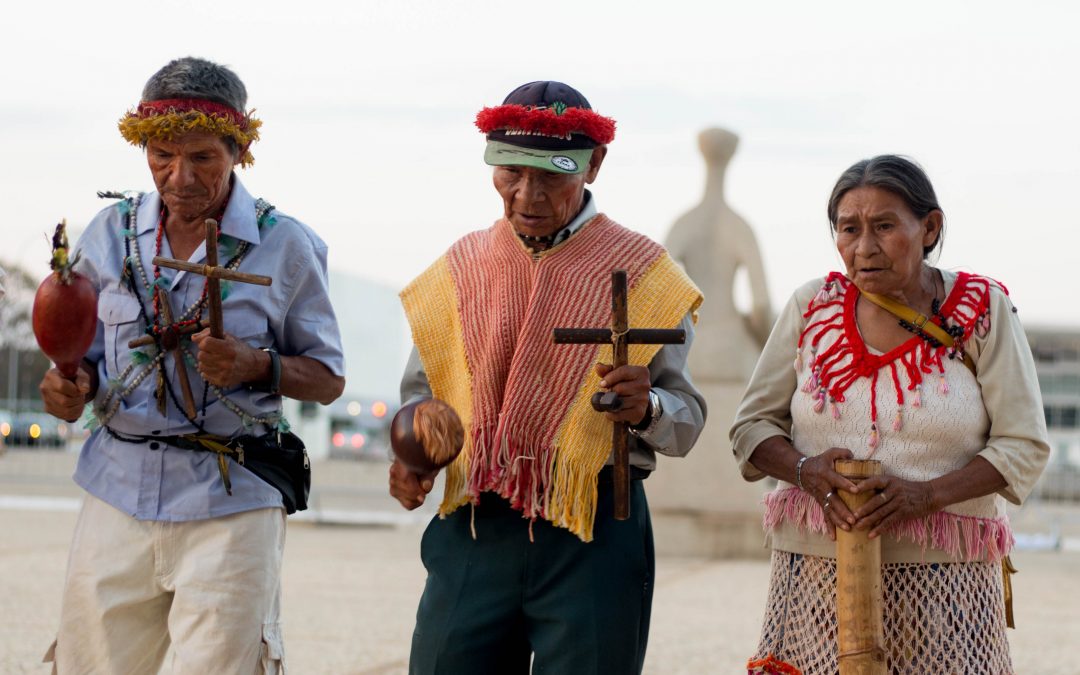 CIMI: Vigília em defesa dos direitos constitucionais indígenas: marco temporal não!