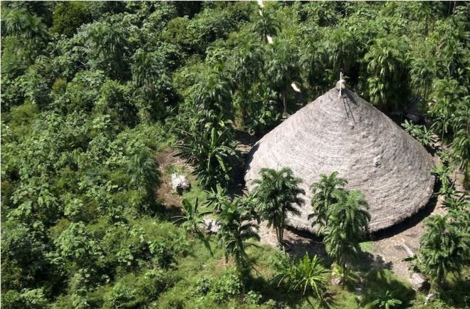 AMAZÔNIA NOTÍCIA E INFORMAÇÃO: Governo inclui ONG missionária próxima a Damares em viagem até indígenas recém-contatados na Amazônia