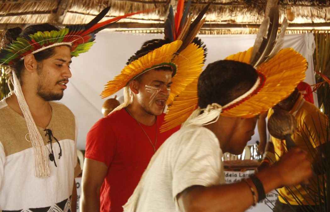 CIMI: Juventude indígena do Nordeste debate terra, universidade e espiritualidade durante encontro na TI Potiguara