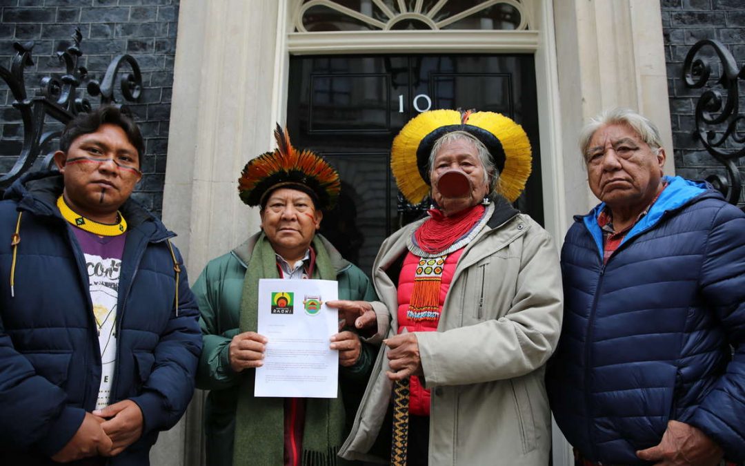 SURVIVAL: Líderes indígenas da Amazônia pedem apoio ao Primeiro-ministro do Reino Unido