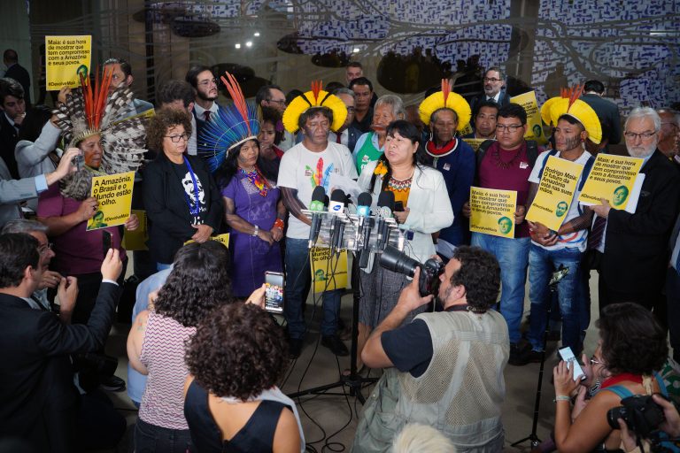 CÂMARA DOS DEPUTADOS: Maia afirma que mineração em terras indígenas precisa ser melhor discutida