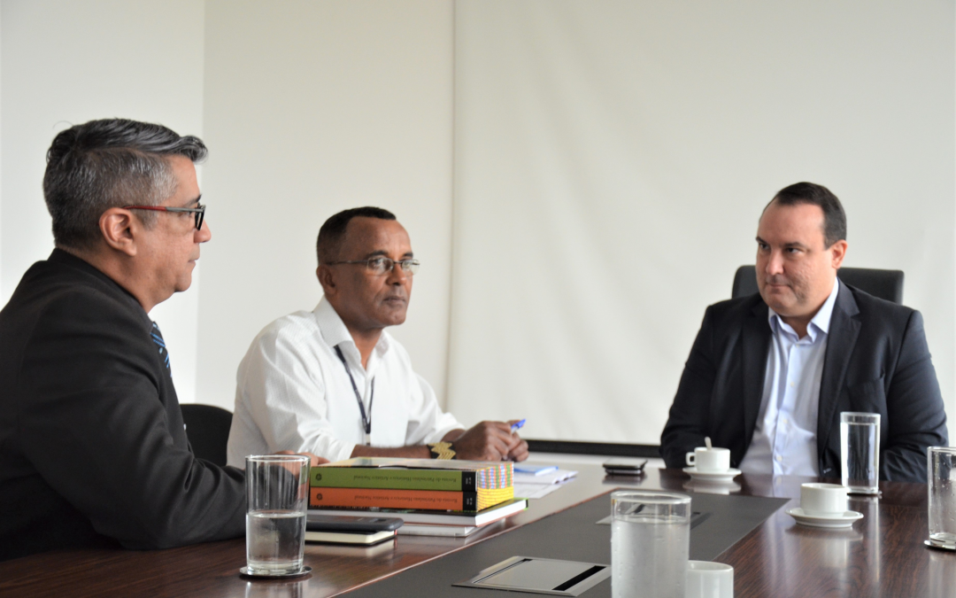 FUNAI: Presidente da Funai e reitor do IFMT discutem parceria para beneficiar comunidades indígenas
