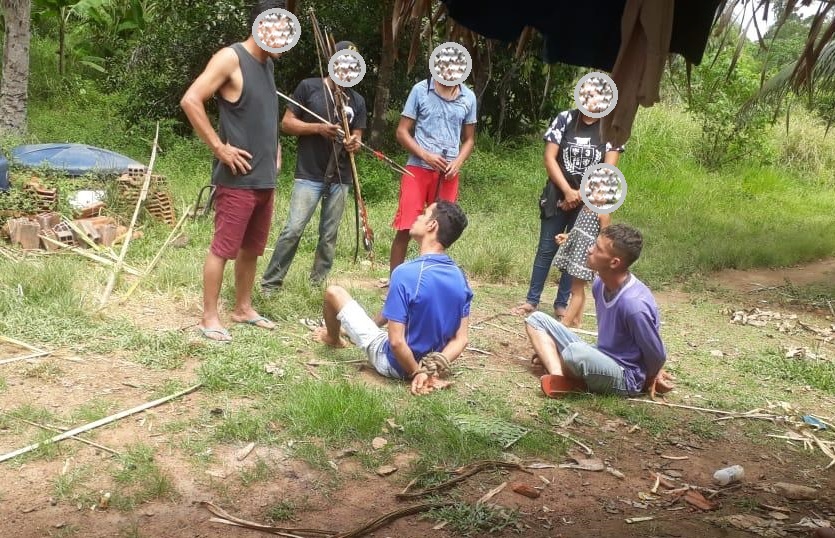 DE OLHO NOS RURALISTAS: Presença de invasores interrompe ritual funerário de Uru-eu-wau-wau assassinado em Rondônia