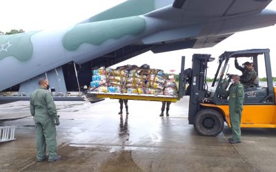DEFESA: Logística das Forças Armadas leva alimentos para área de fronteira no Amazonas