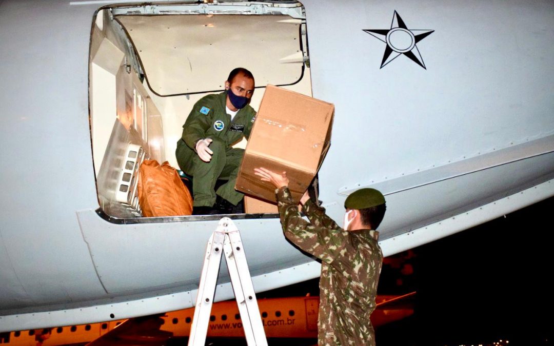DEFESA: Militares transportam 10 mil máscaras destinadas a comunidades indígenas