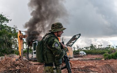 BRASIL DE FATO: Bolsonaro transfiere a militares decisiones sobre fiscalización ambiental en Amazonía