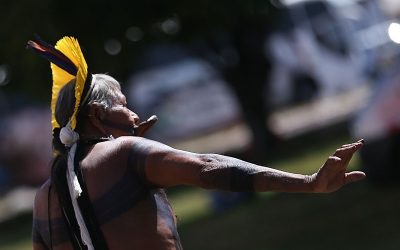 BRASIL DE FATO: Trabalhadores dos Correios recebem agasalhos para doar a comunidade indígena do PR