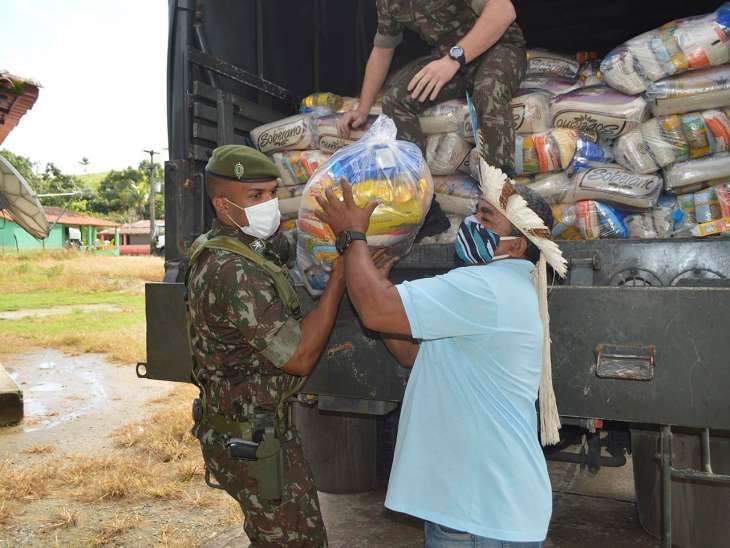 DEFESA: Forças Armadas asseguram apoio logístico com transporte de alimentos e insumos médicos