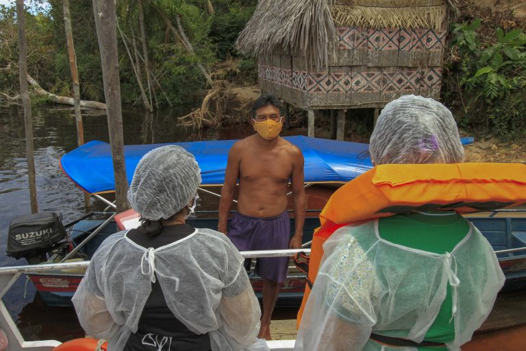 CÂMARA: Governo nega falta de atendimento aos indígenas durante pandemia; entidades denunciam redução de gastos em saúde