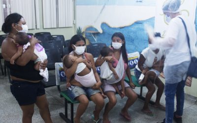 ISA: Covid-19: bebês Yanomami são internados às pressas em São Gabriel da Cachoeira