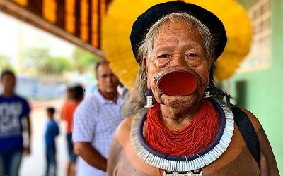 BRASIL DE FATO: Internado por covid-19 no MT, cacique Raoni tem quadro estável