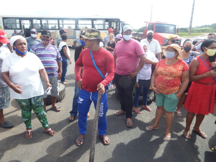 XINGU VIVO: Comunidades de 5 municípios trancam a Transamazônica por liberação de água no Xingu