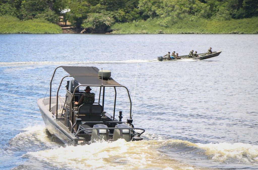 DEFESA: Forças Armadas intensificam combate a crimes transfronteiriços e ambientais na fronteira com a Guiana Francesa