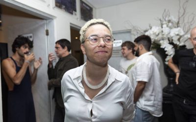 FOLHA DE SÃO PAULO: Maria Gadú doa cilindros de oxigênio para indígenas em Roraima