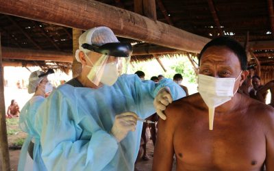 IEPÉ: Vacinação contra a Covid-19 chega aos Zo’é