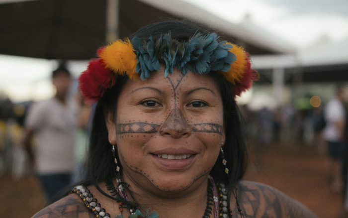 ISA: #ElasQueLutam: Alessandra Munduruku, a força feminina contra a destruição do território!