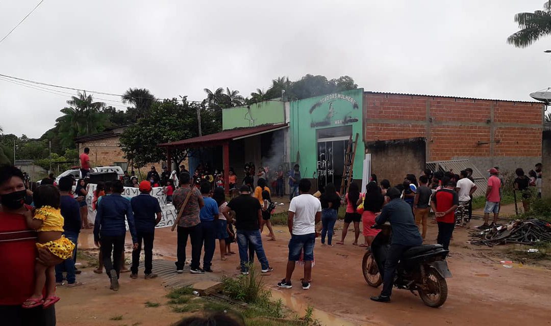 AMAZÔNIA REAL: Garimpeiros atacam sede de mulheres Munduruku, no Pará