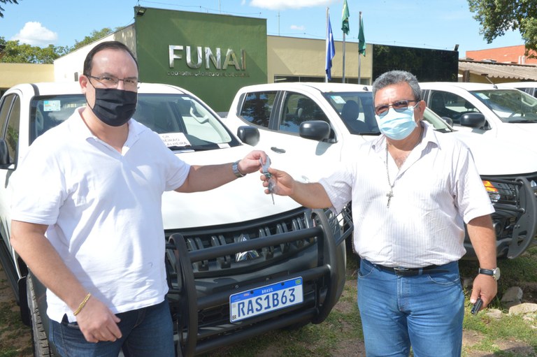 FUNAI: Em Mato Grosso, presidente da Funai realiza entrega simbólica de veículos oficiais