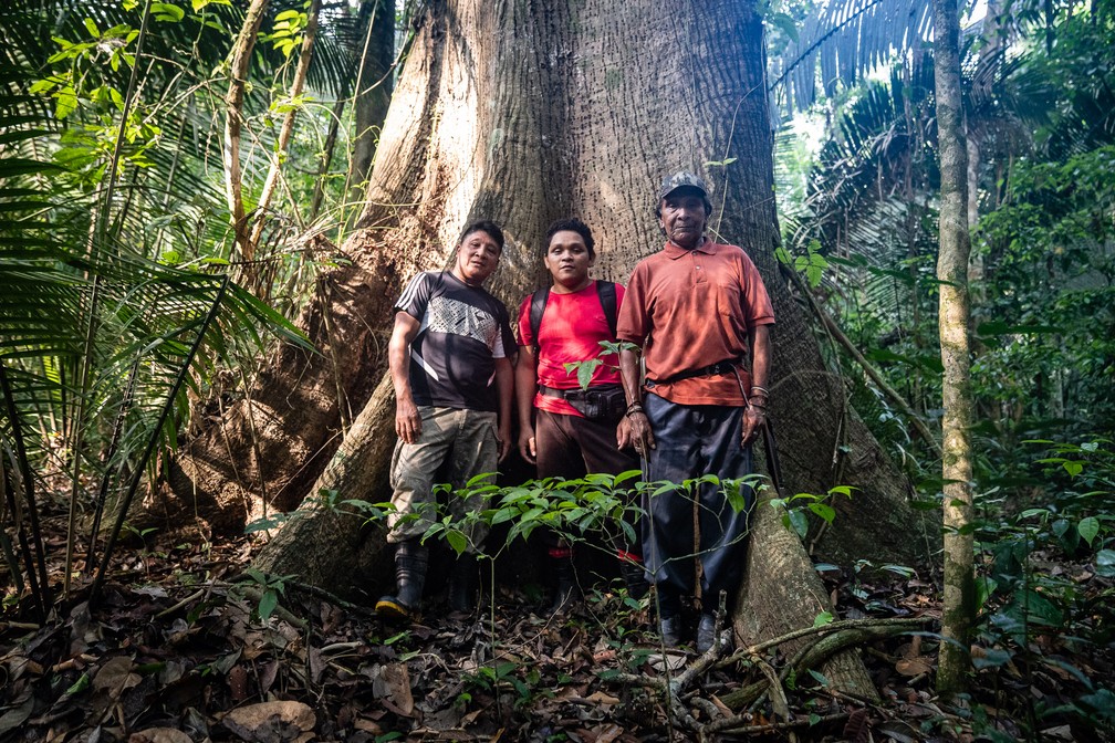 AMAZÔNIA NOTÍCIA E INFORMAÇÃO: “ABRACEM E RESPEITEM A NOSSA LUTA, ELA NÃO É SÓ PARA A GENTE, ESTAMOS PENSANDO NO FUTURO DE TODOS”, PEDE O INDÍGENA ERIC KARIPUNA