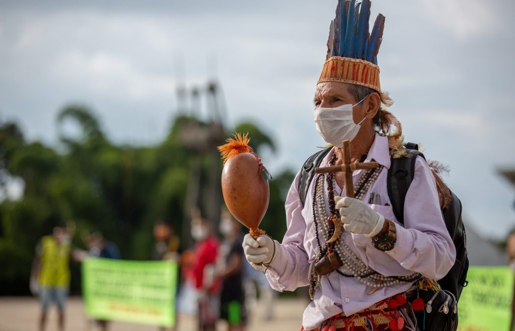 CIMI: Indígenas tomam Esplanada dos Ministérios em protesto contra garimpo, por direitos e defendem Fora Bolsonaro!